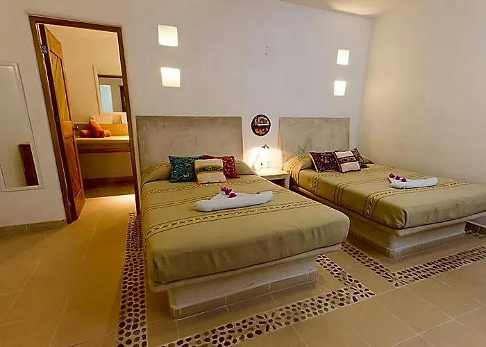 Hotel Naomi 2*